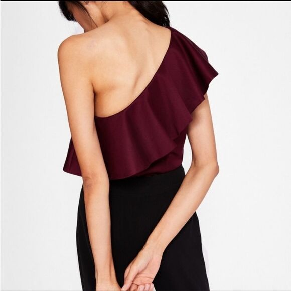Ted Baker Leeani One Shoulder Ruffle Top Size 4/US 10 is available for  purchase on au PAY Market - Imported Goods Online Store Co.Ltd. | au PAY  Market - Online Shopping Site